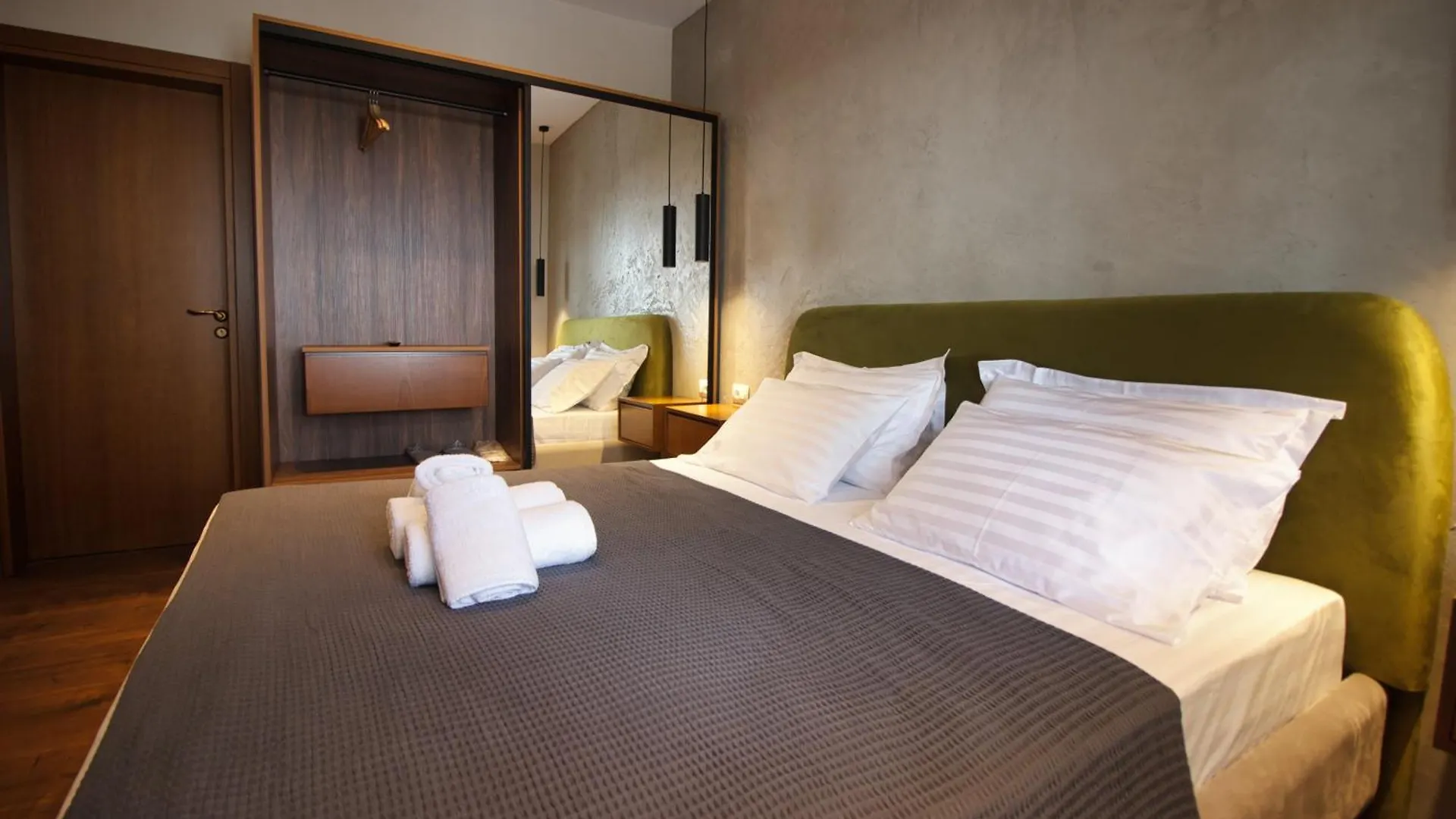 Castlefront Villa Gjirokaster