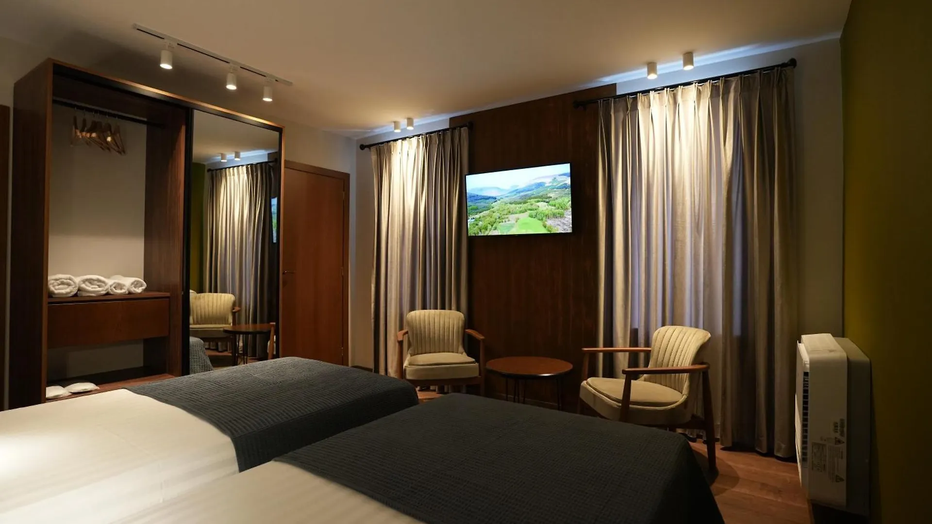 Castlefront Villa Gjirokaster
